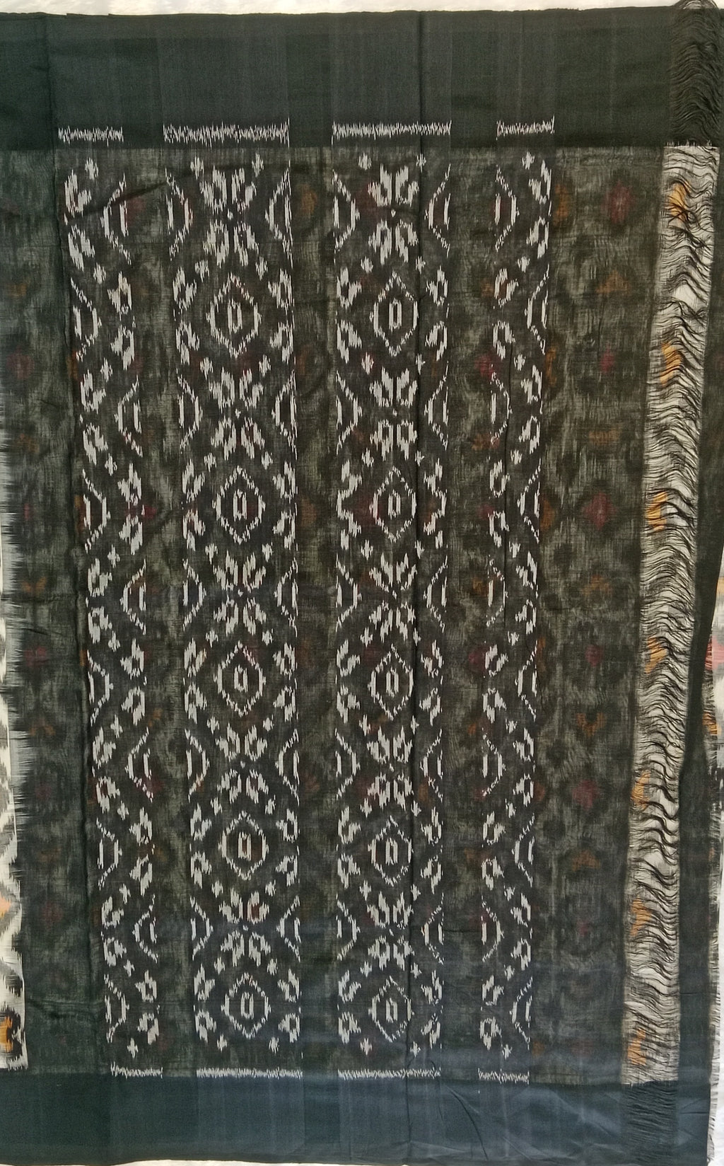 CREAM IKAT SAMBALPURI HANDLOOM COTTON SAREE