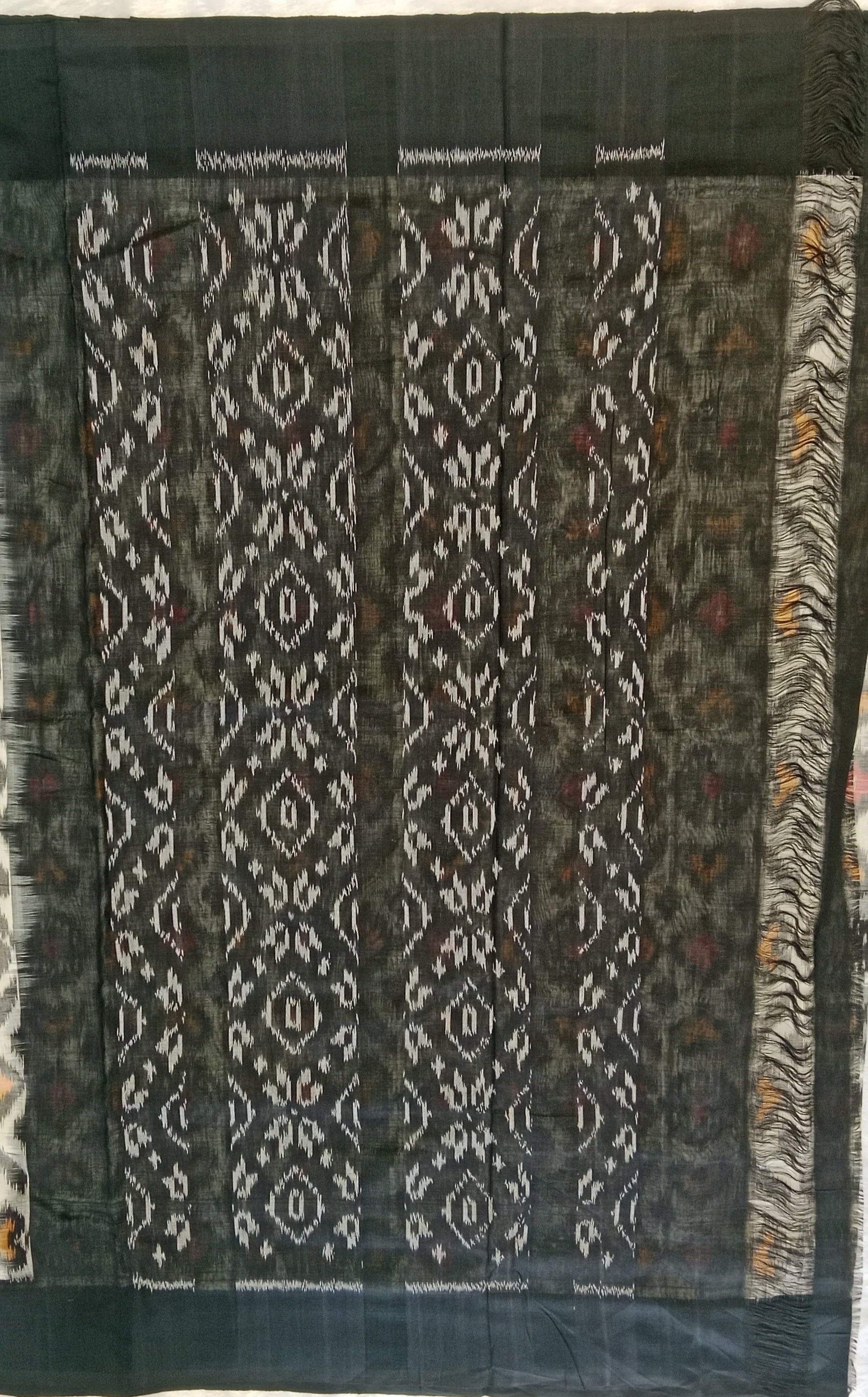 CREAM IKAT SAMBALPURI HANDLOOM COTTON SAREE