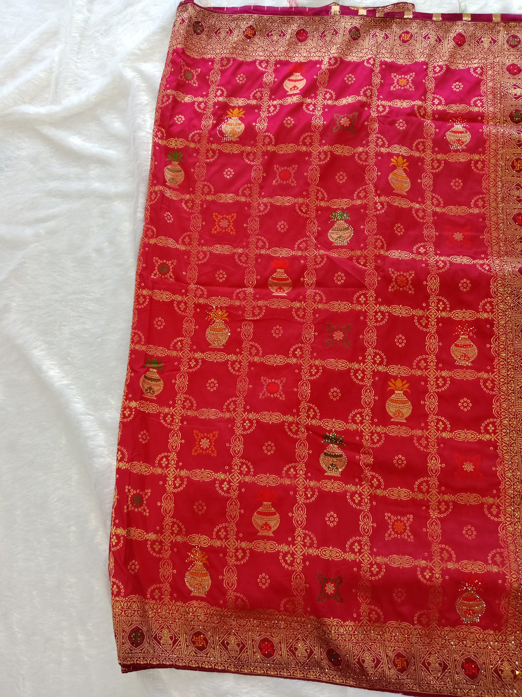 LAAL  ANTIQUE GOLD BRIDAL BANARASI SAREE