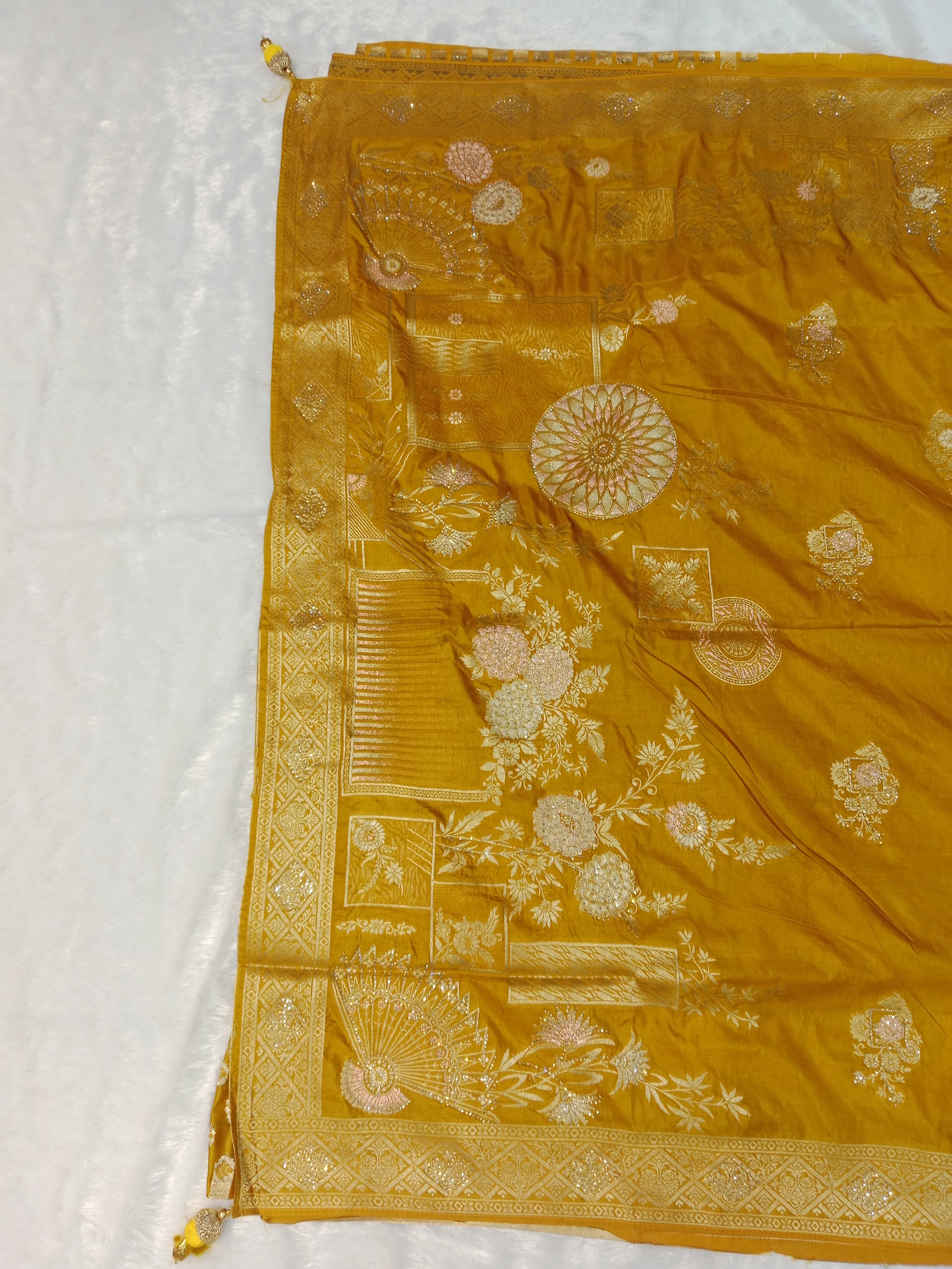MUSTARD YELLOW BANARASI SILK SAREE