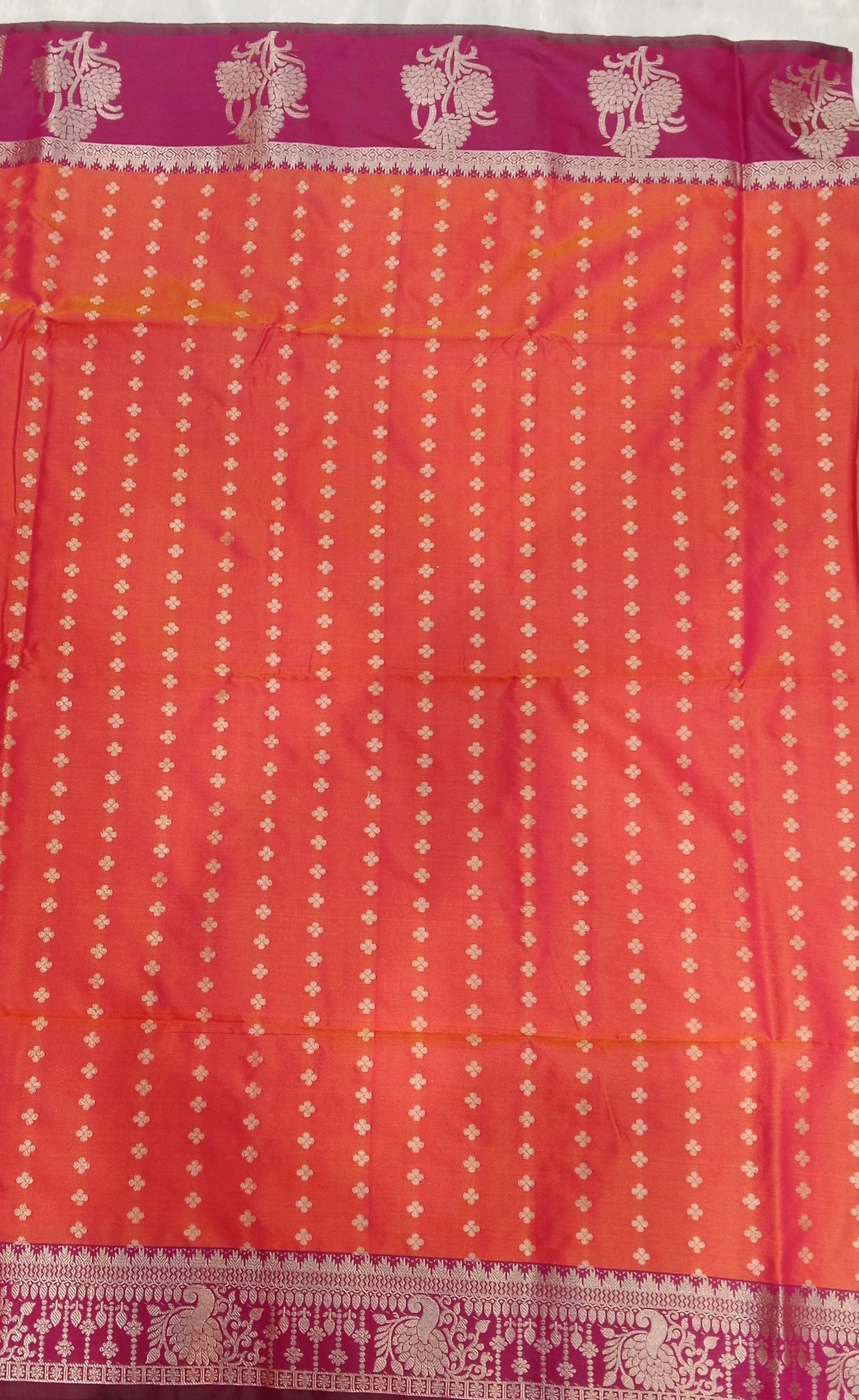 TANGERINE ORANGE KANCHIPURAM SILK SAREE WITH MAGENTA CONTRAST BORDER
