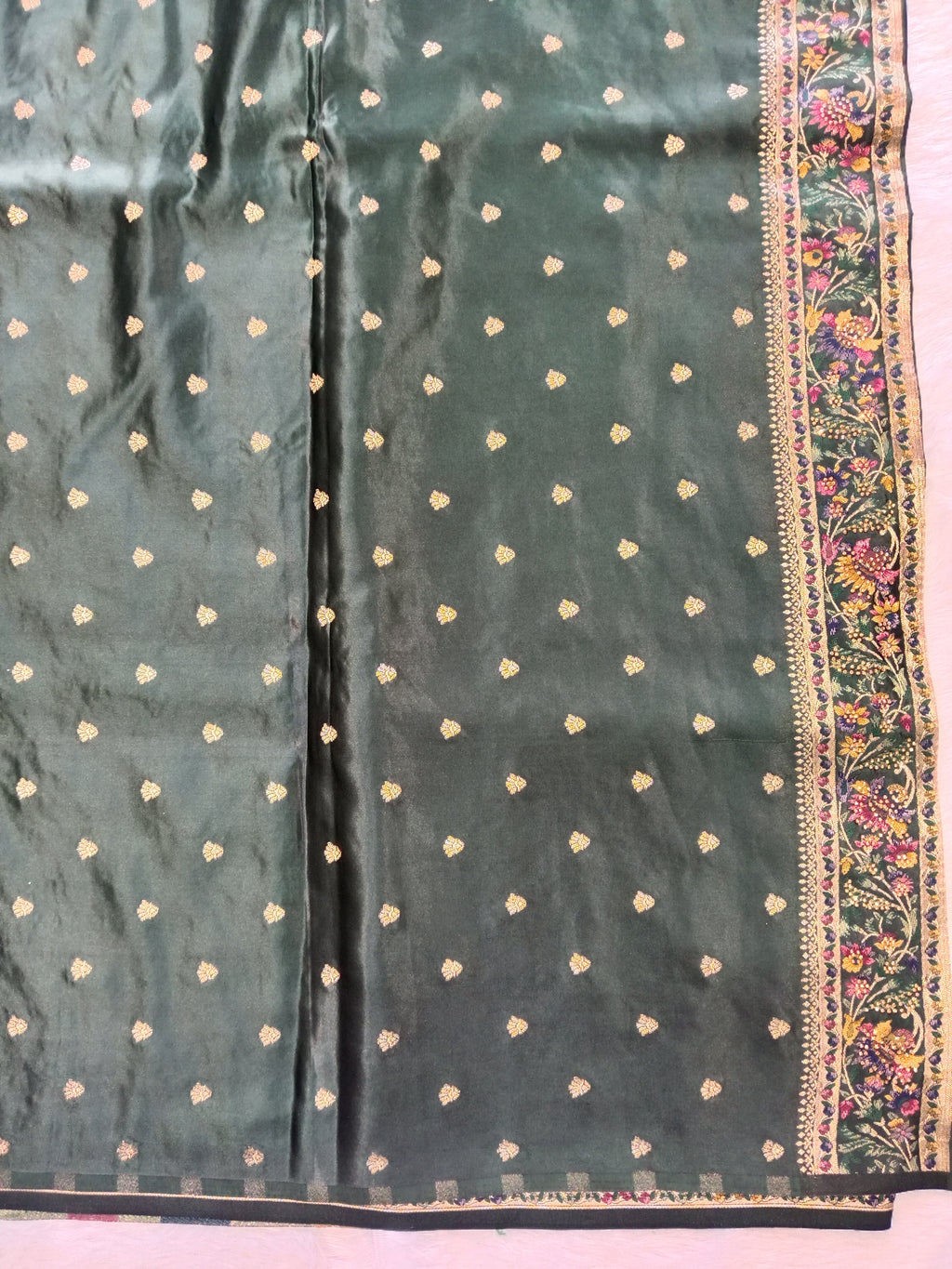 SINDOORI RED BOTTLE GREEN BANARASI SILK SAREE