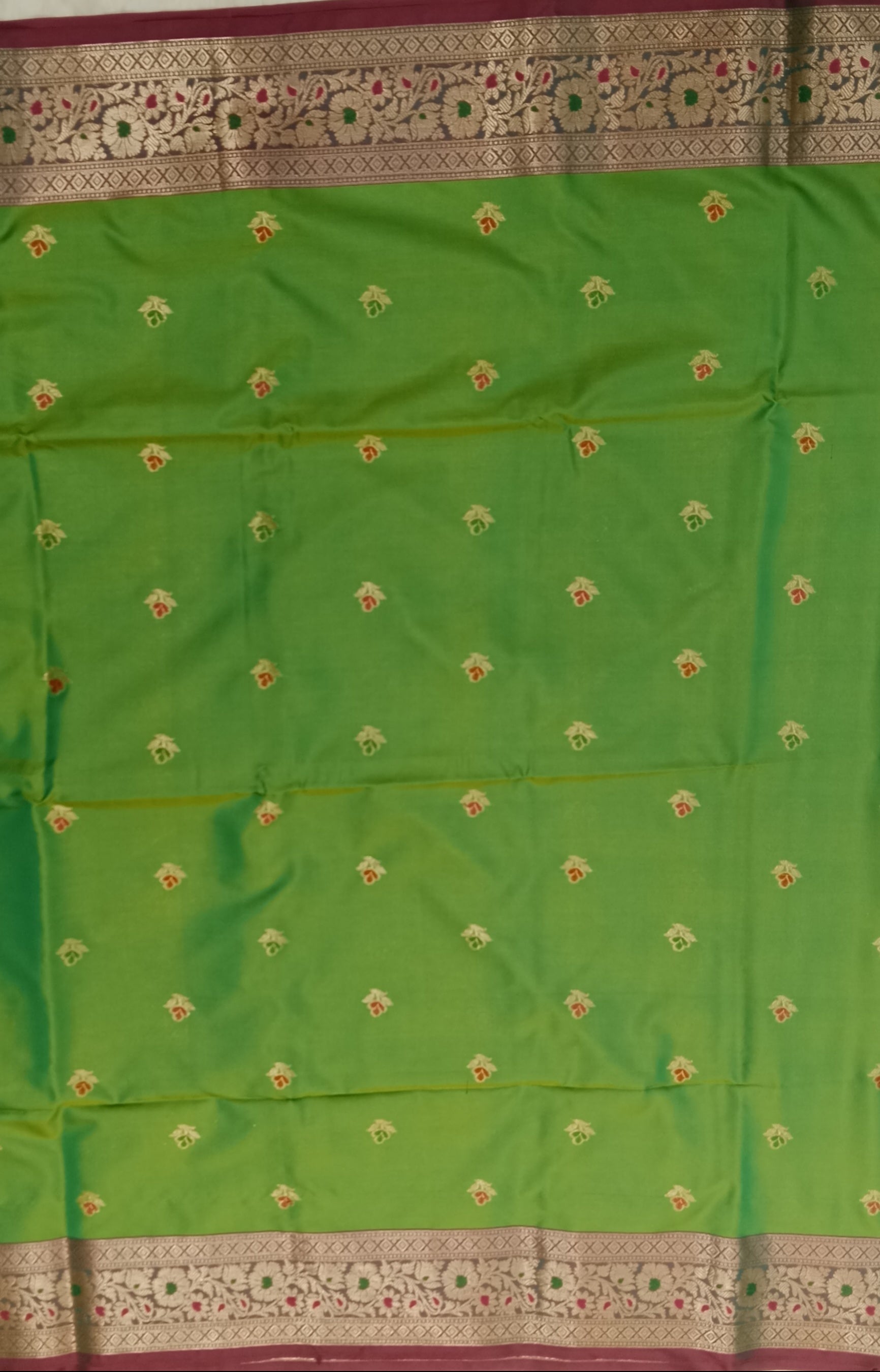 PARROT GREEN BANARASI SILK SAREE