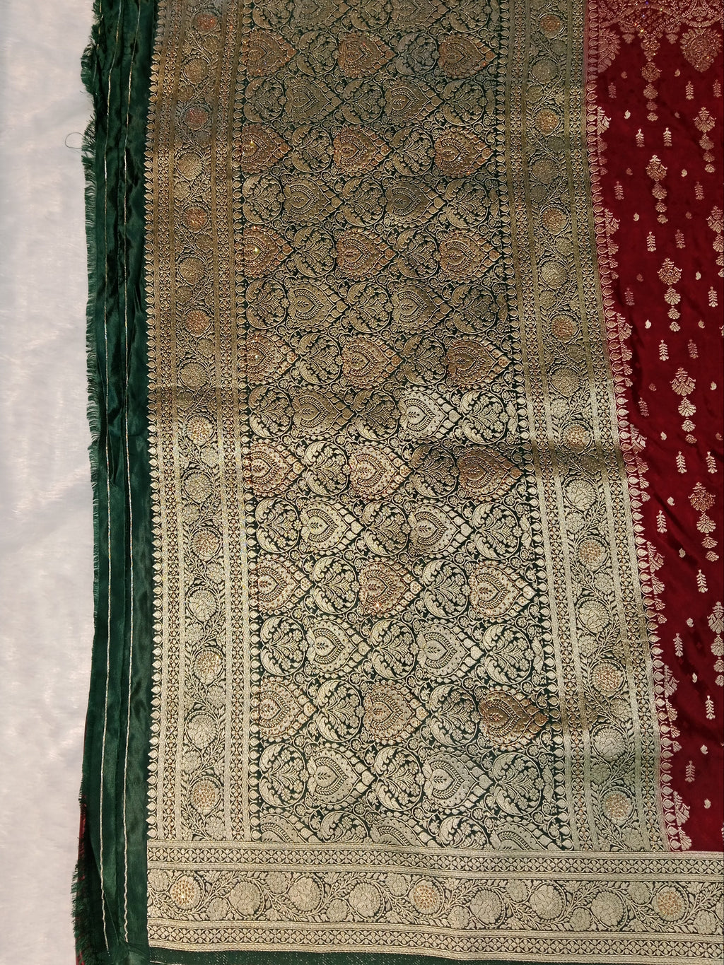 MAROON BANARASI SILK SAREE WITH BOTTLE GREEN CONTRAST
