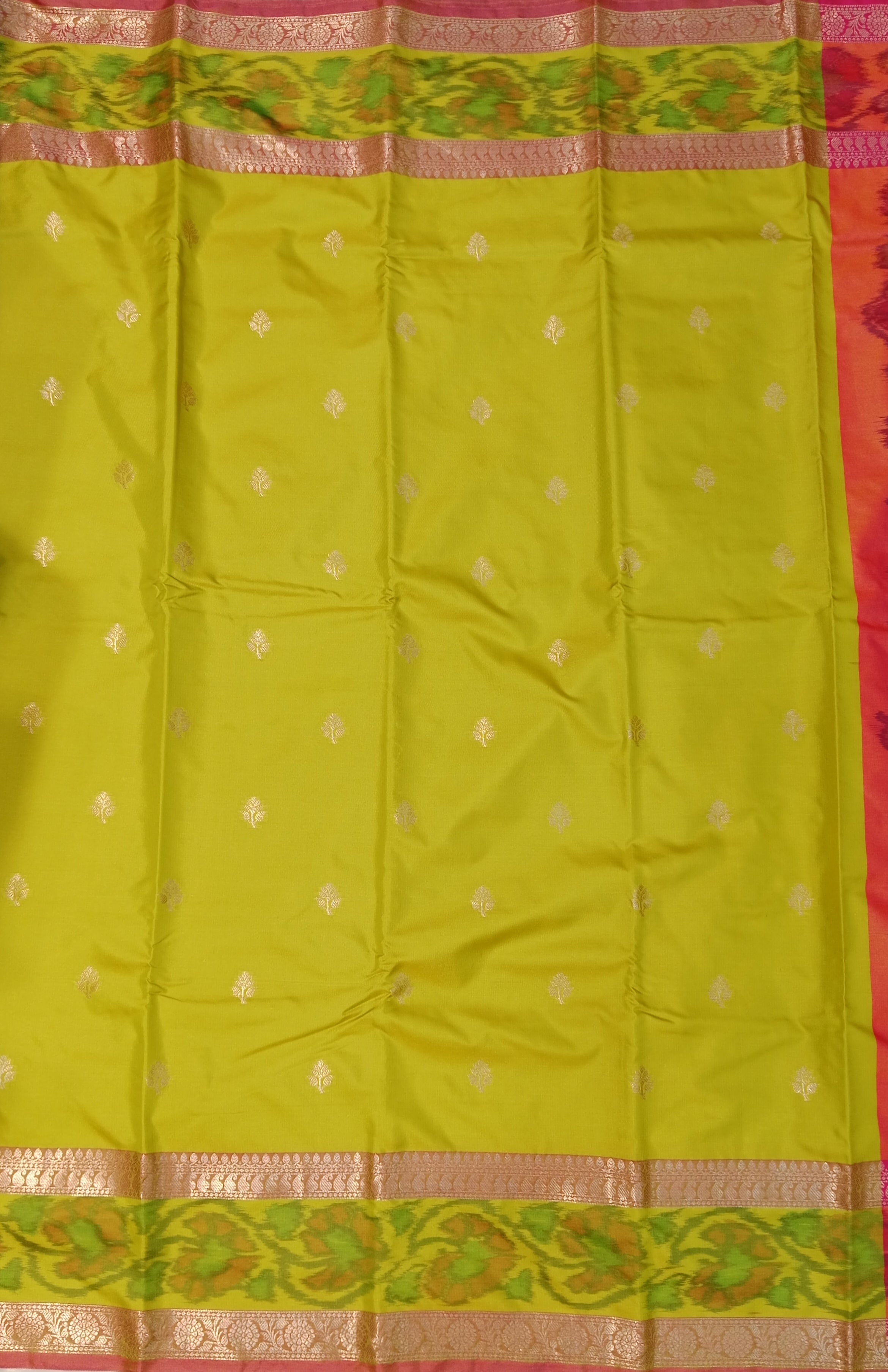 LIME GREEN GADWAL COTTON - SILK SAREE WITH CONTRAST CORAL PINK PALLU