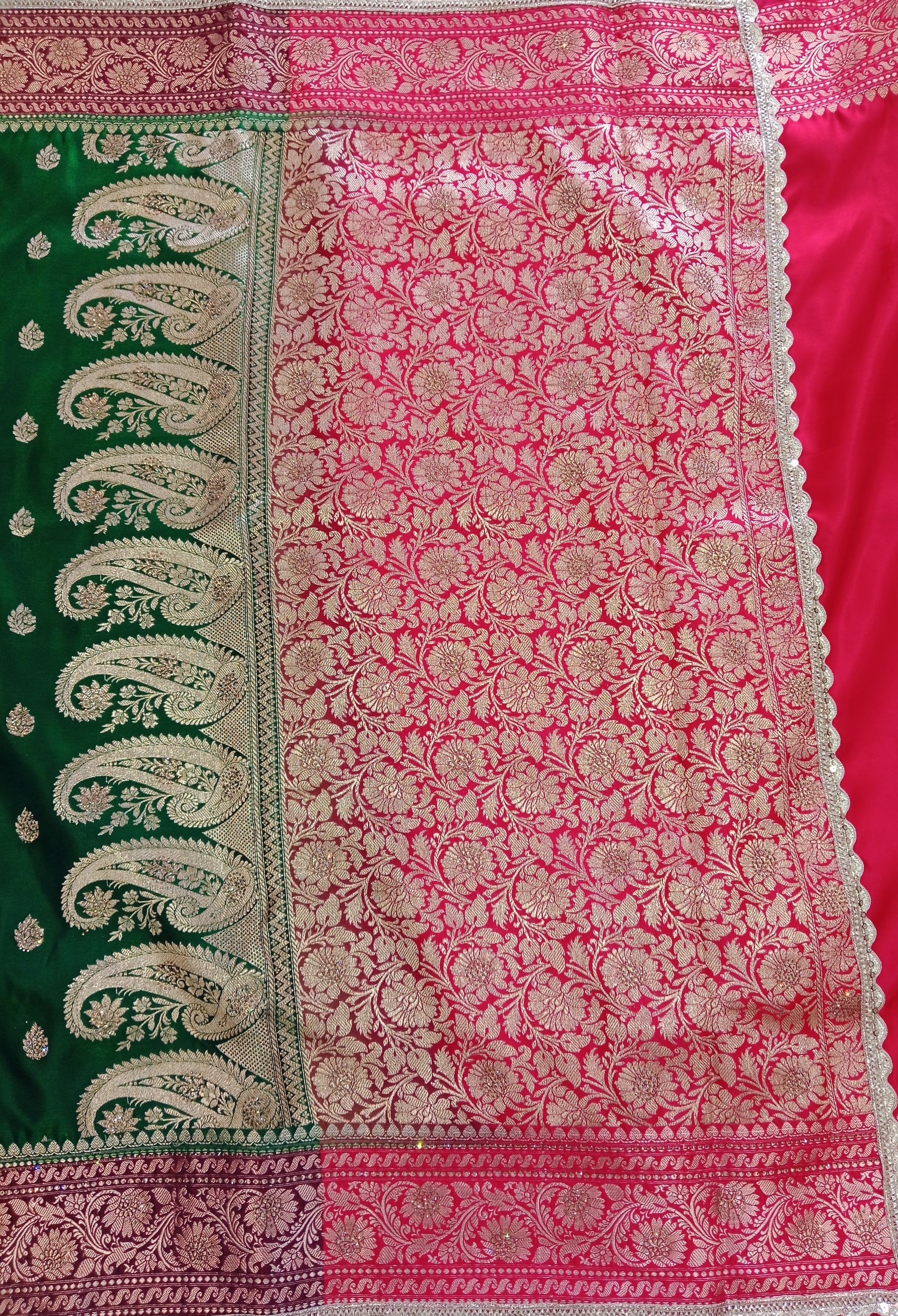 BOTTLE GREEN LAAL BANARASI SILK SAREE