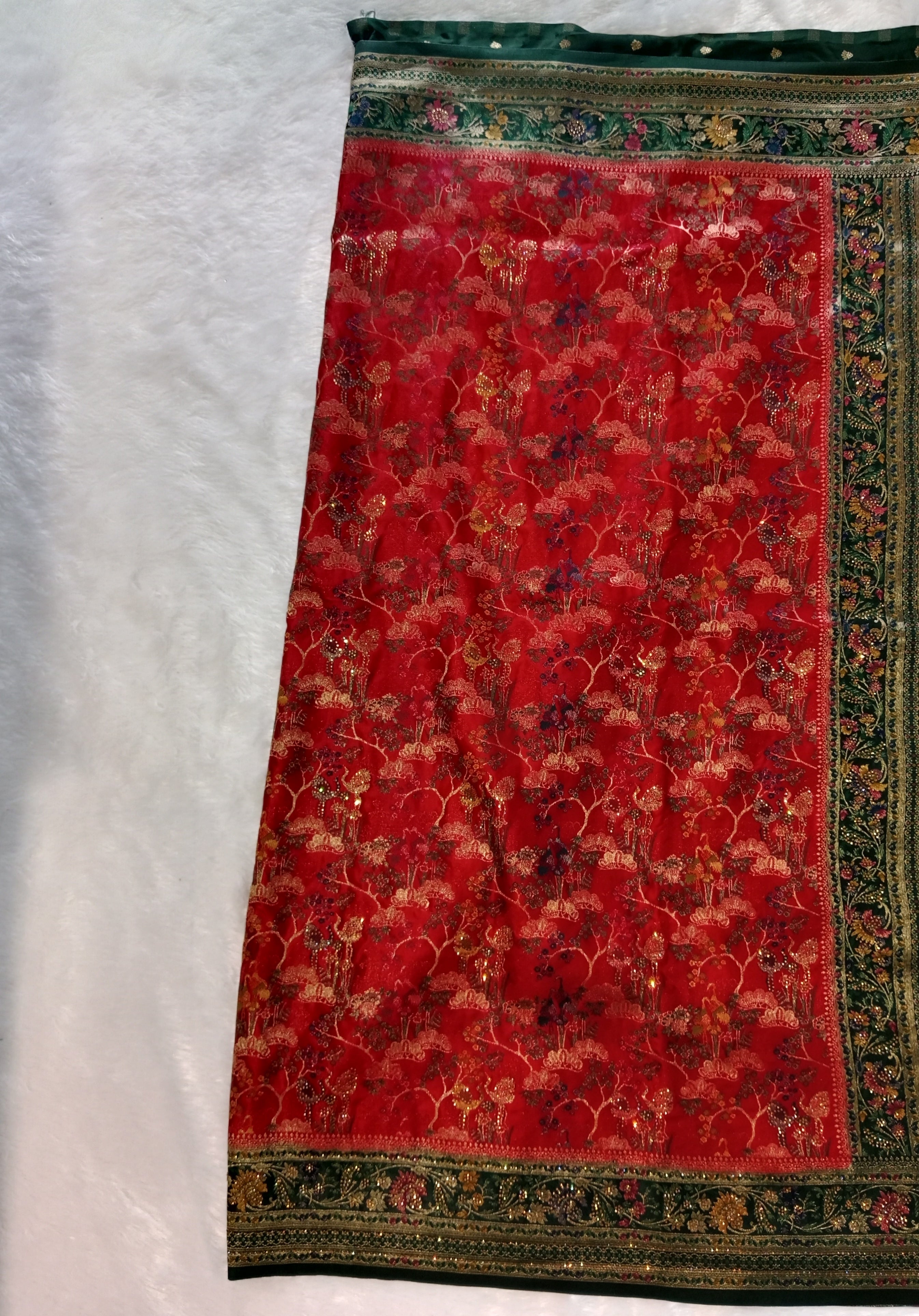 SINDOORI RED BOTTLE GREEN BANARASI SILK SAREE