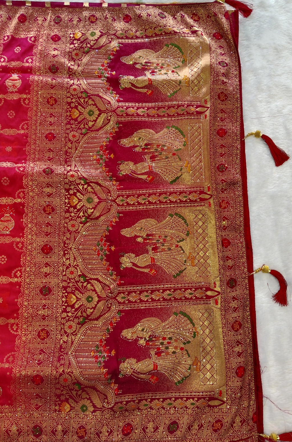 LAAL  ANTIQUE GOLD BRIDAL BANARASI SAREE
