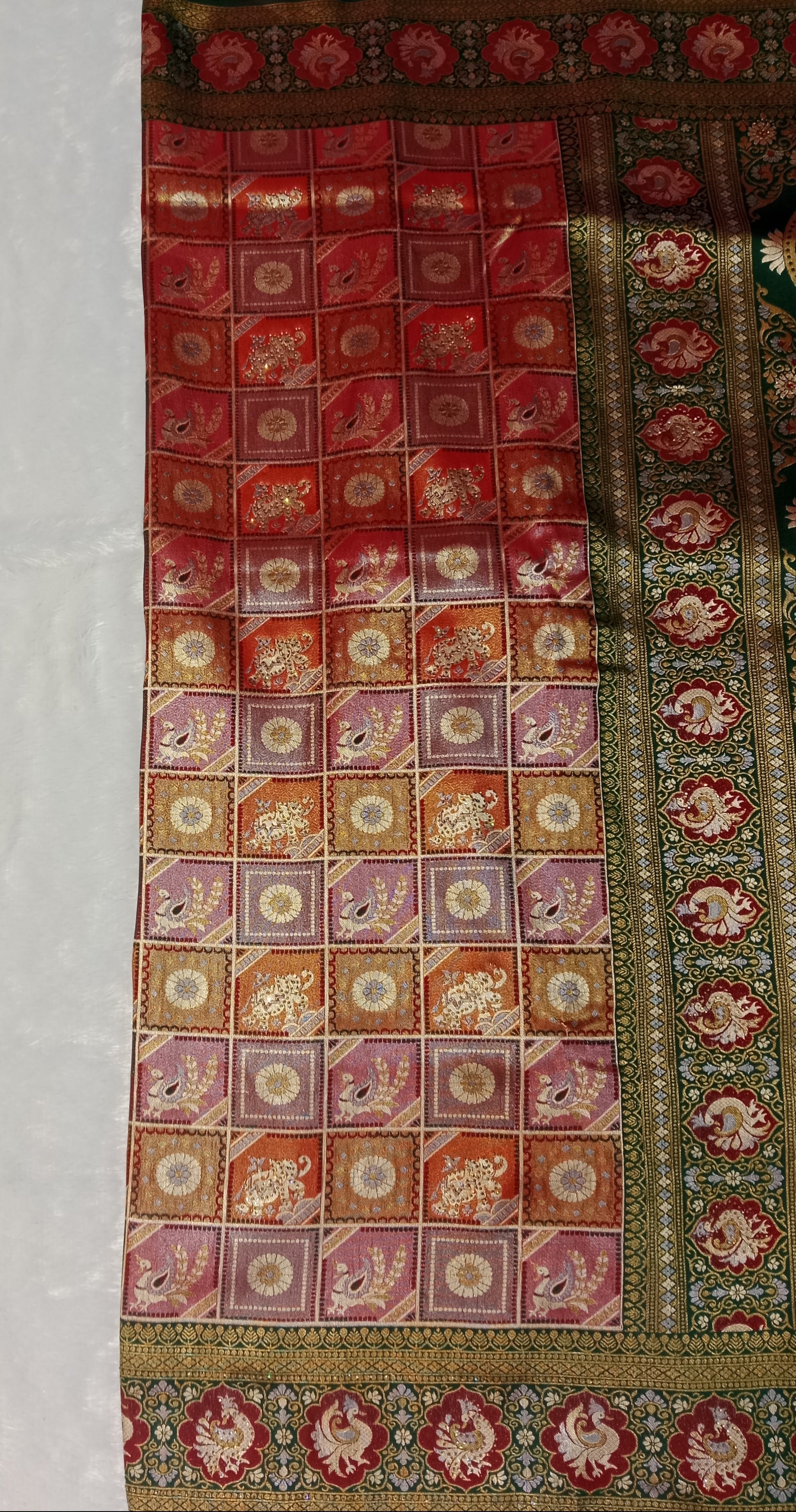 RED EMERALD GREEN BANARASI SILK SAREE