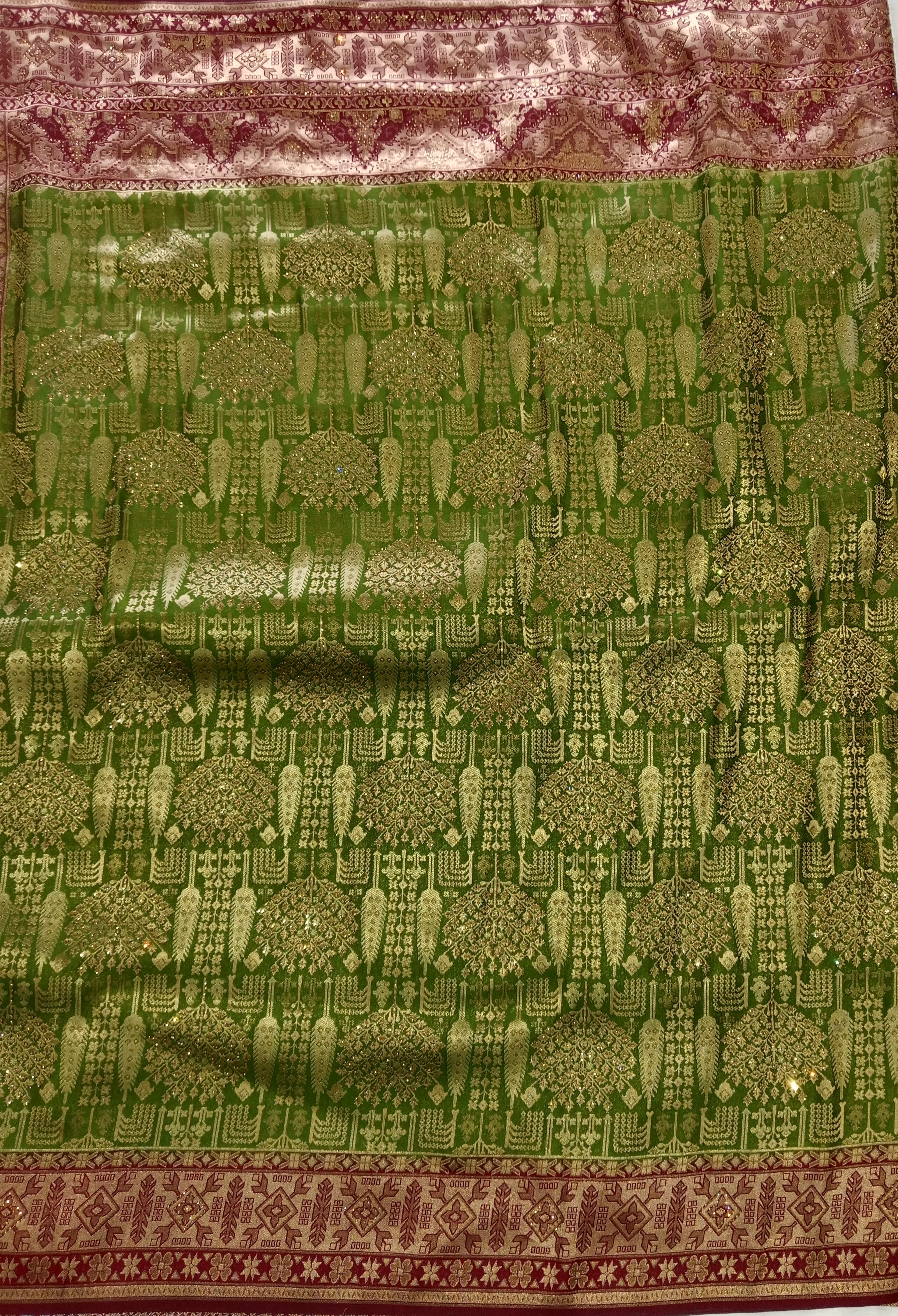 MEHENDI -GREEN KANCHIPURAM SILK SAREE