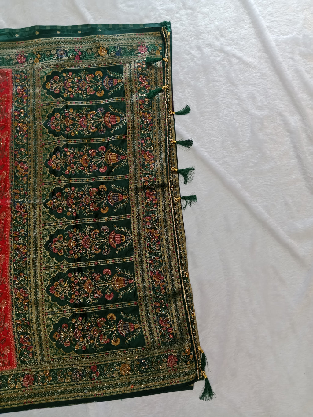 SINDOORI RED BOTTLE GREEN BANARASI SILK SAREE
