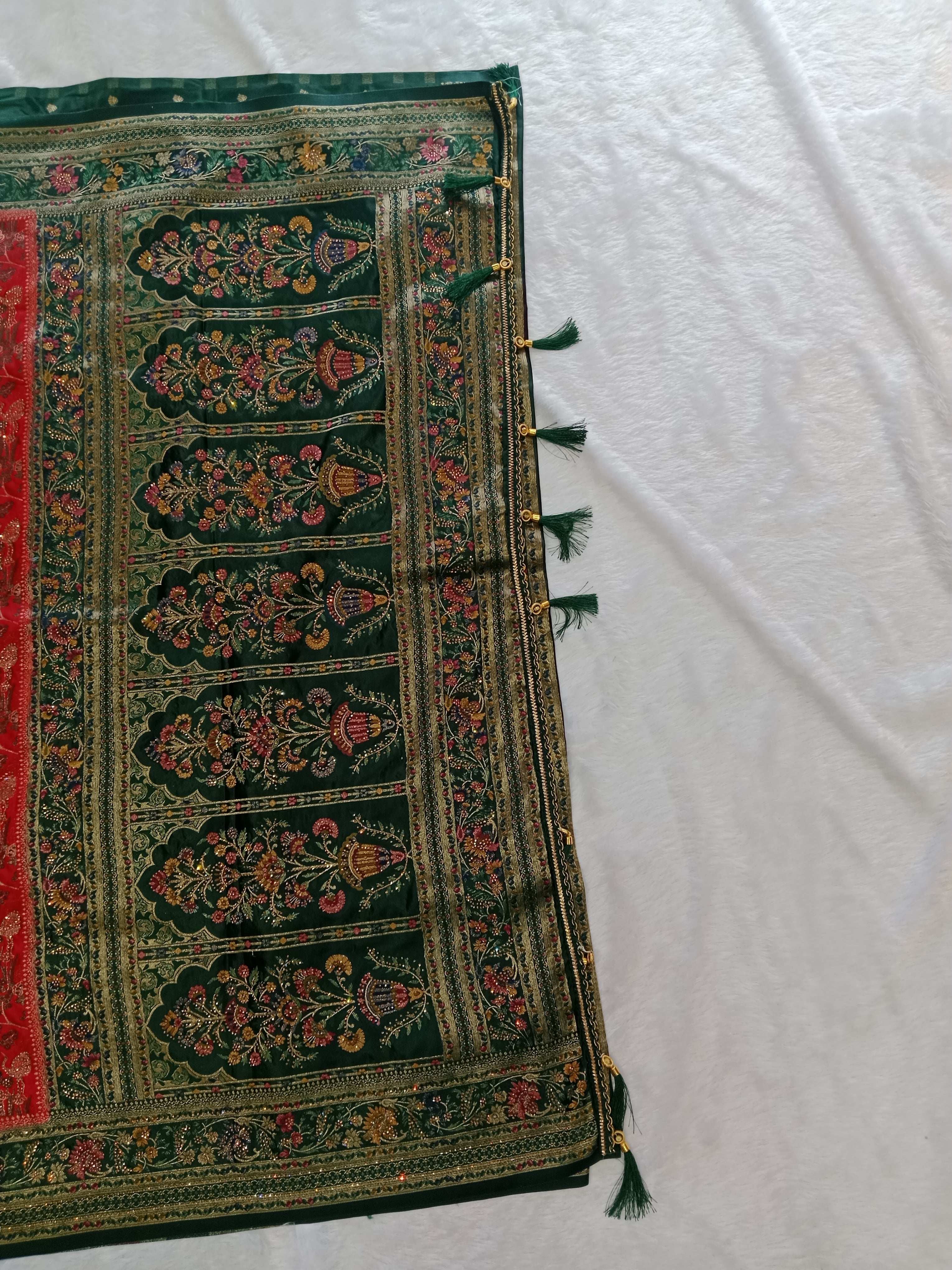 SINDOORI RED BOTTLE GREEN BANARASI SILK SAREE
