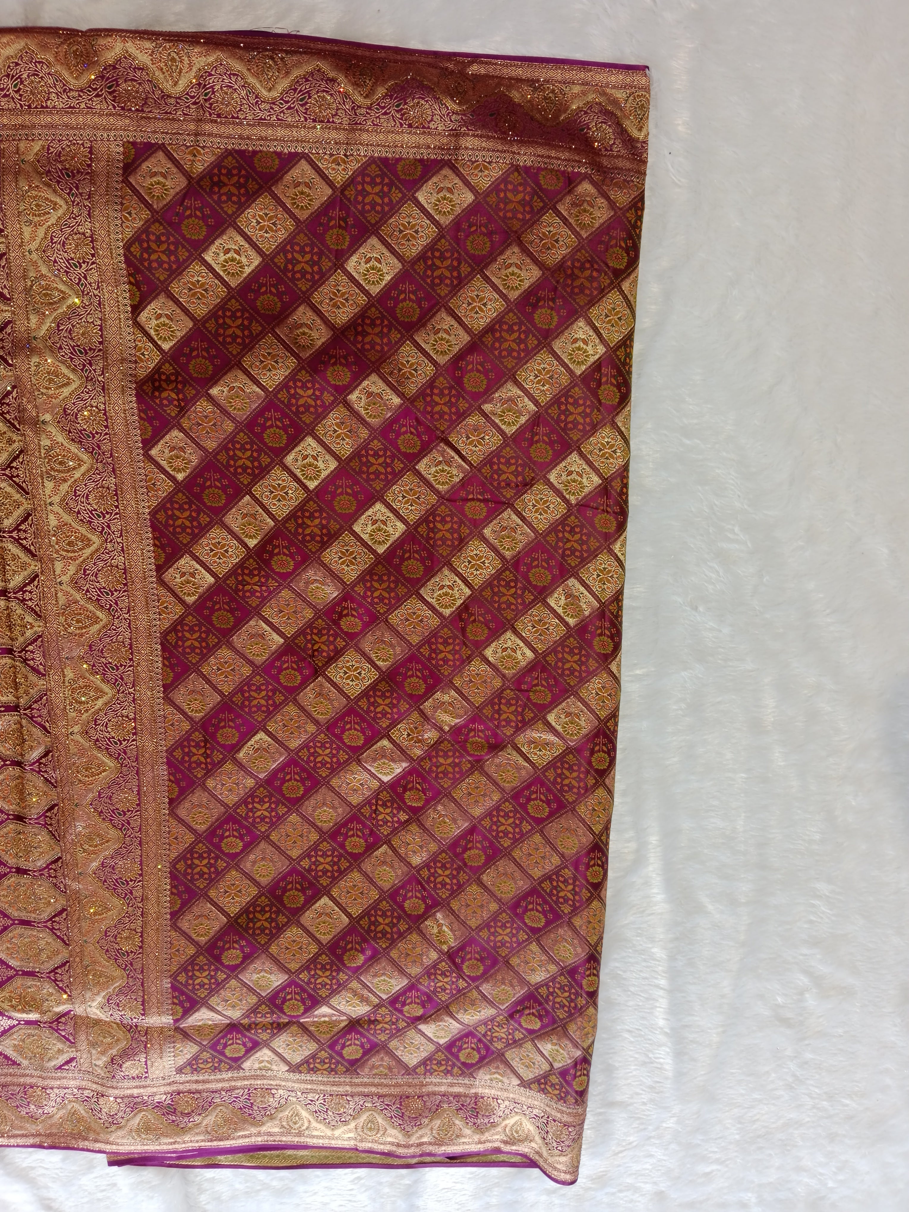 WINE ANTIQUE GOLD BANARASI SILK SAREE