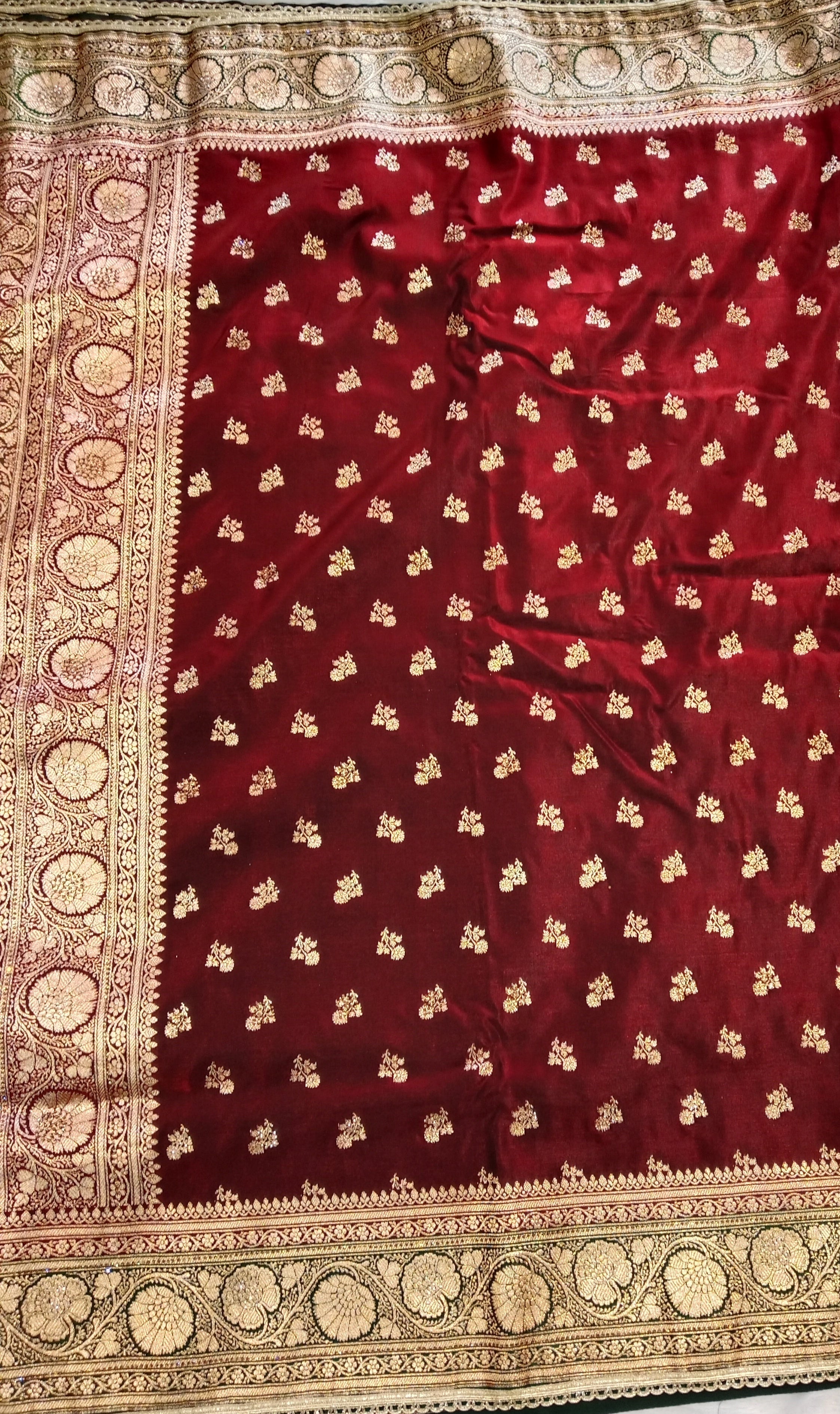 WINE-MAROON MEHENDI GREEN BANARASI SILK SAREE