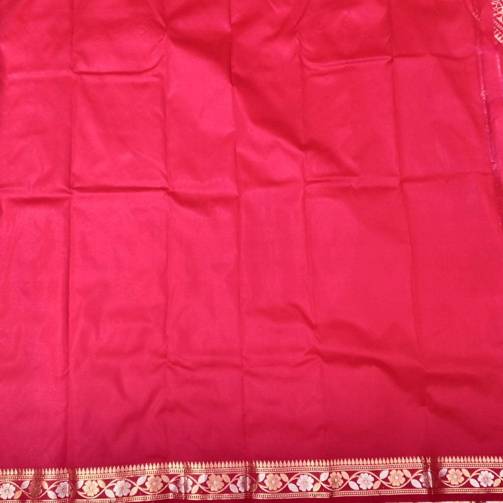 BRIGHT RED BANARASI SILK SAREE WITH GOLD ZARI BORDER